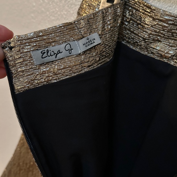 Eliza J Textured Gold A-Line Skirt - Picture 5 of 8